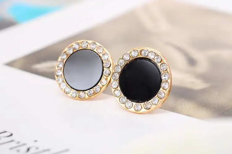 Korean version of the anti-allergic qualities of high-quality imitation Rhinestones circle earrings jewelry for women