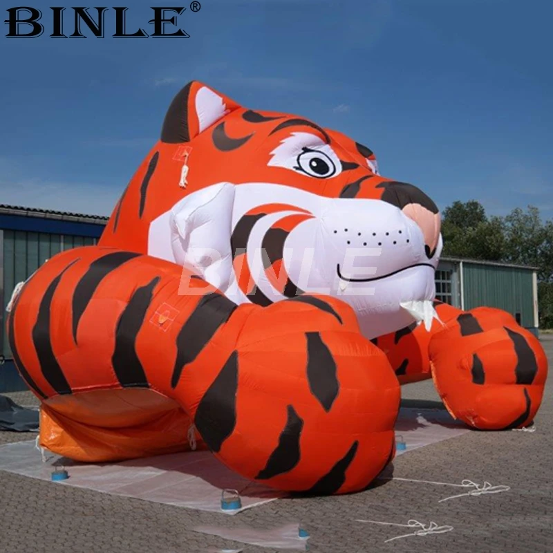 Popular building roof decoration advertising giant inflatable tiger head animal for events