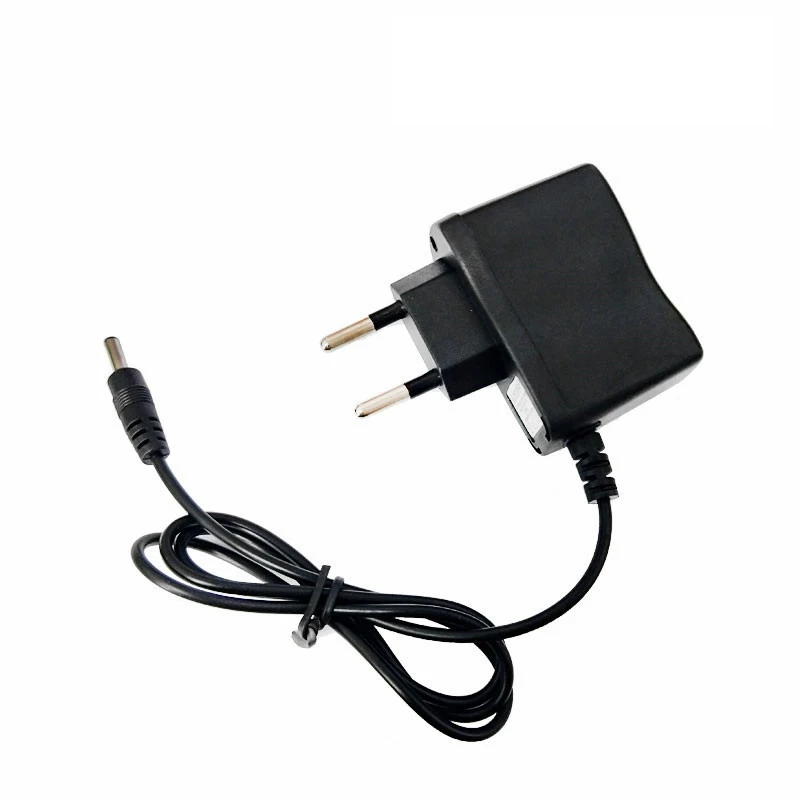 

US/EU Smart Charger 3.7V 3.5mm Flashlight Power Charging DC 4.2V 500mA Charging Adapter 18650 Lithium Battery AC100-250V