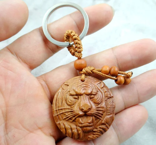 Natural mahogany three-dimensional engraving Tiger head keychain Buddha key ring jewelry gift for men and women 1pc