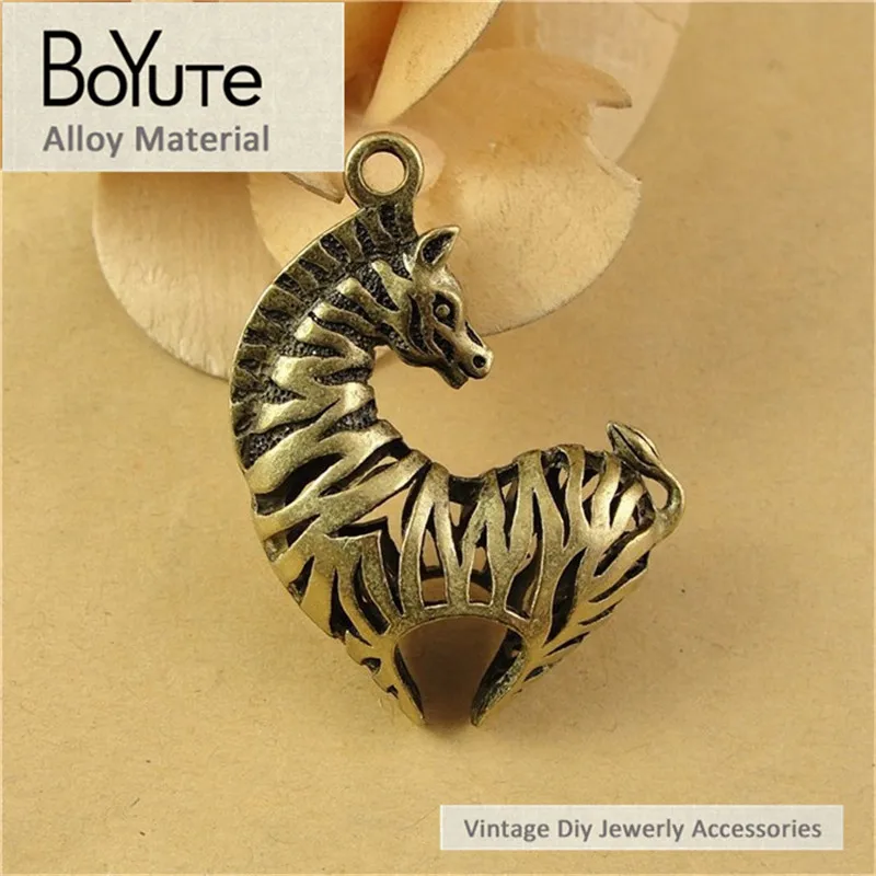 BoYuTe (5 Pieces/Lot) 36*44MM Antique Bronze Plated Zinc Alloy Hollow Pendant Zebra Charms Pendant Jewelry Components