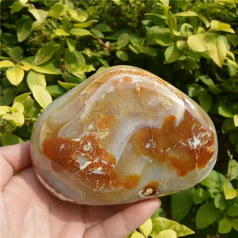

790g Natural Polished Agate Crystal Madagascar LA1036