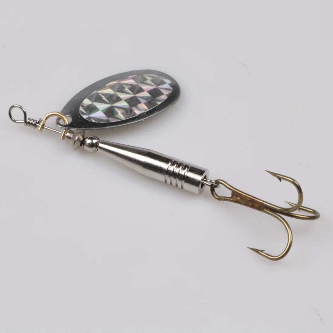 1pcs Spoon Fishing Lure Metal Rotating Sequin Hard Bait 6.6g 11.6g 13g treble Hooks Artificial Wobblers Bass fishing tackle