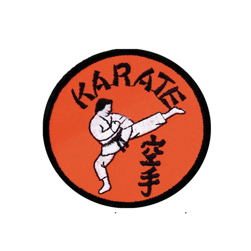 Niestandardowa haftowana naszywka Iron On Karate Spersonalizowane logo Dostosowane do klubów Wydarzenia Gry sportowe Prezenty