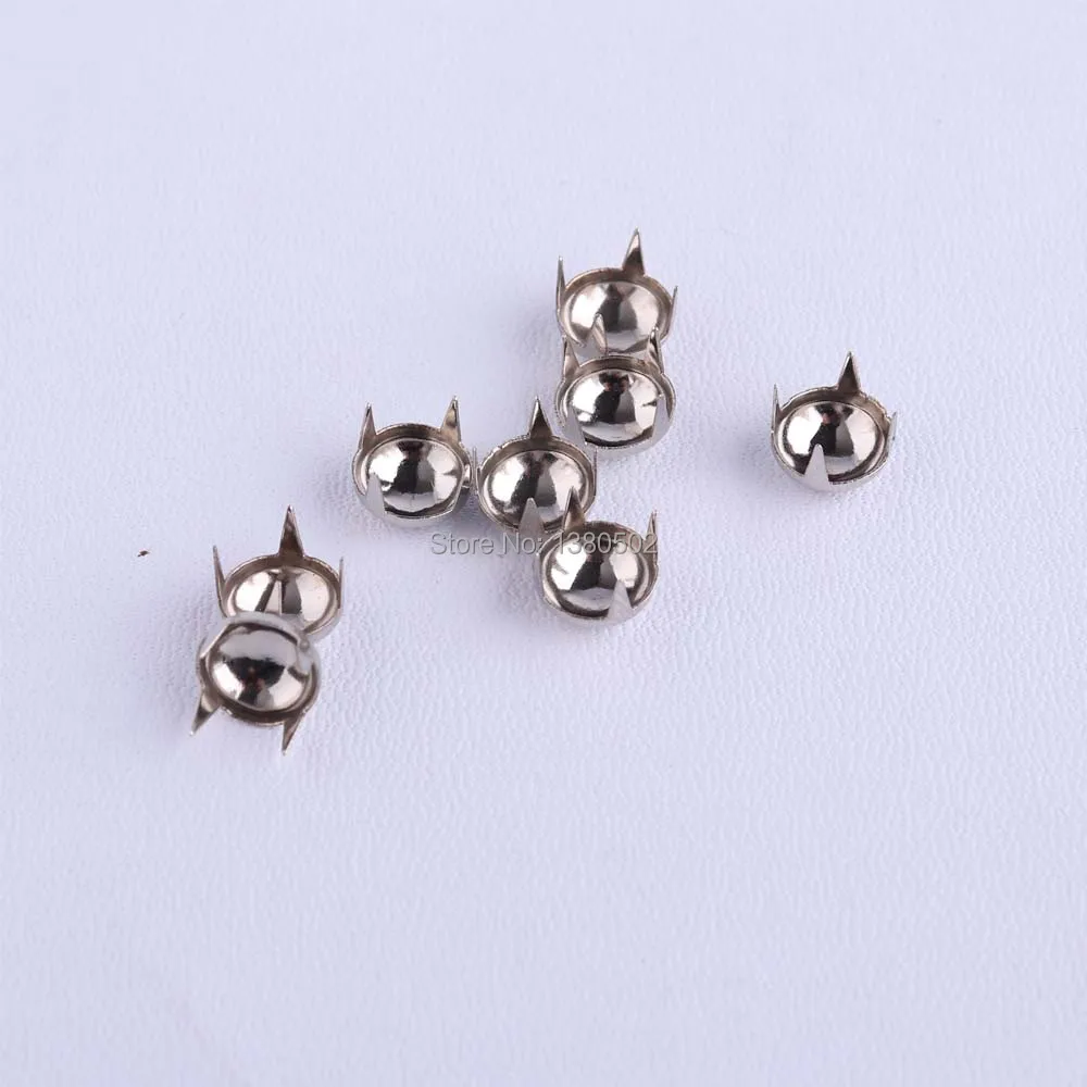 100 cái bạc màu thiết kế độc đáo kim loại Stud May Rivets cho quần áo