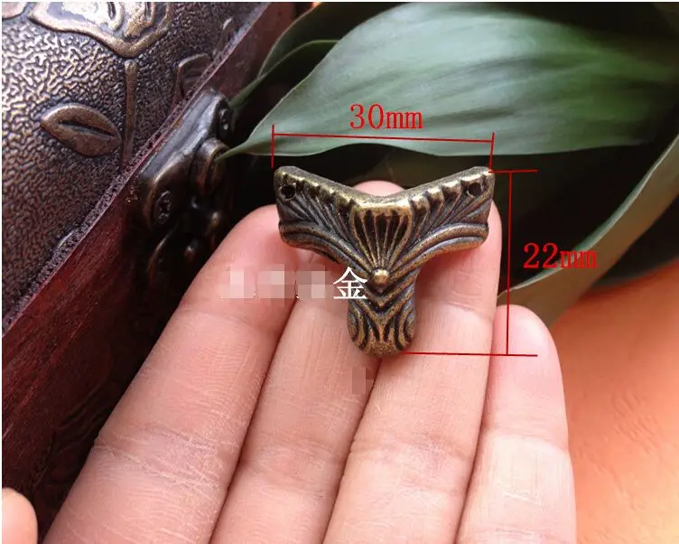 

30pcs Antique furniture hardware feet, trumpet theropod,packing boxes decorated boxes spats, wooden sides of the foot 30 * 22mm