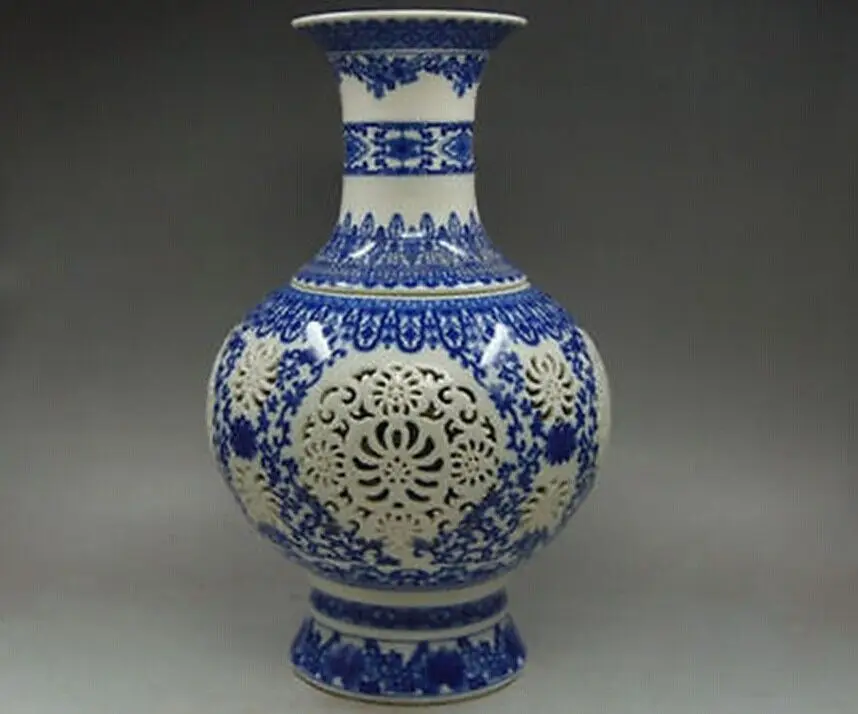 Exquisite Chinese hand-painted blue and white two double hollow-out children playing Vase