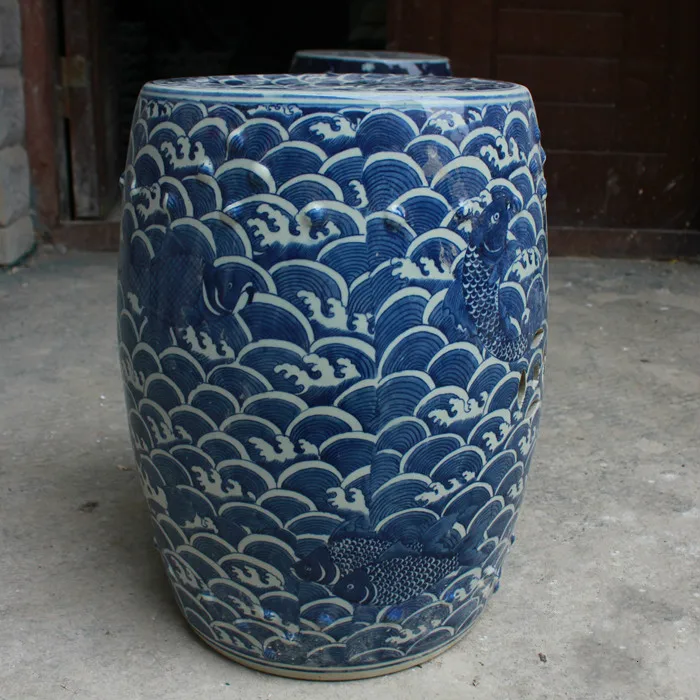 Jingdezhen Ceramic Stool Hand-painted Antique Blue-and-white Seawater Fish Round Stool Outdoor Bathroom Balcony Stool