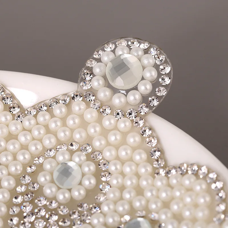 2pcs Pearl Crystal Rhinestone crown Patches for Clothing Iron on Clothes Appliques Badge Stripes Apparel Accessories