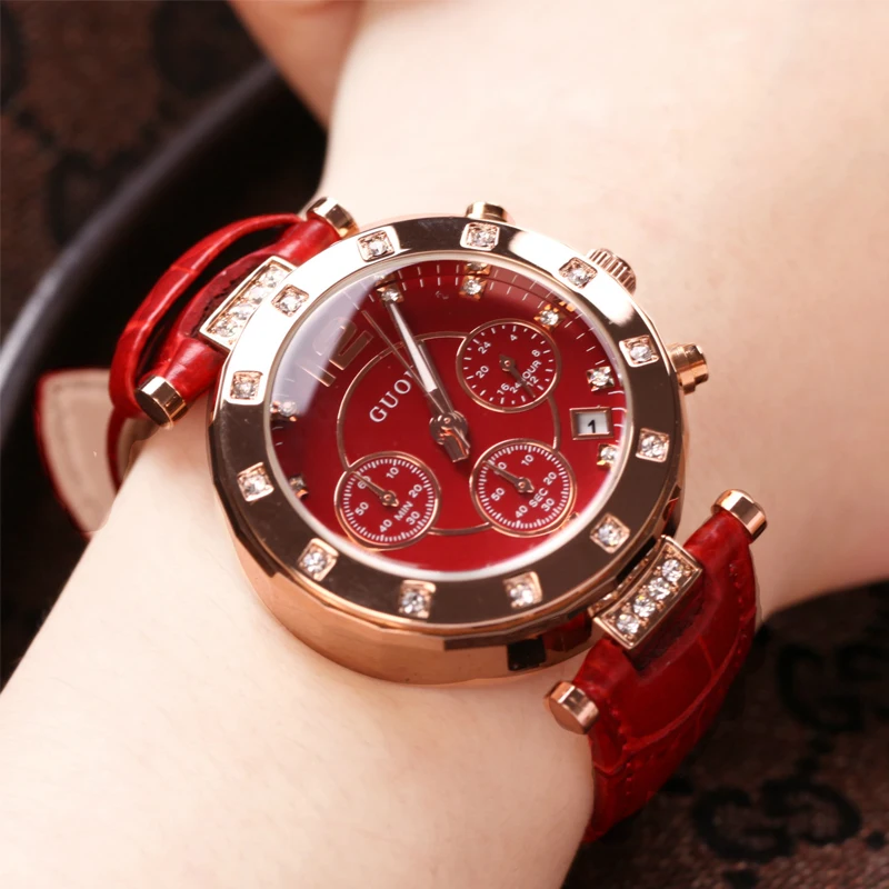 Fashion Ladies Golden red Watches with Diamond Insert Large dial Woman  dress watch Watch Female Quartz Watch with leather belt