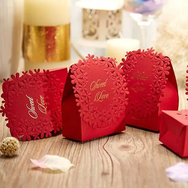 100Pcs/lot Red colors Luxury Candy Boxes Laser Cut Sweet Boxes for Wedding Wedding Party Favour Box Party Gift Box