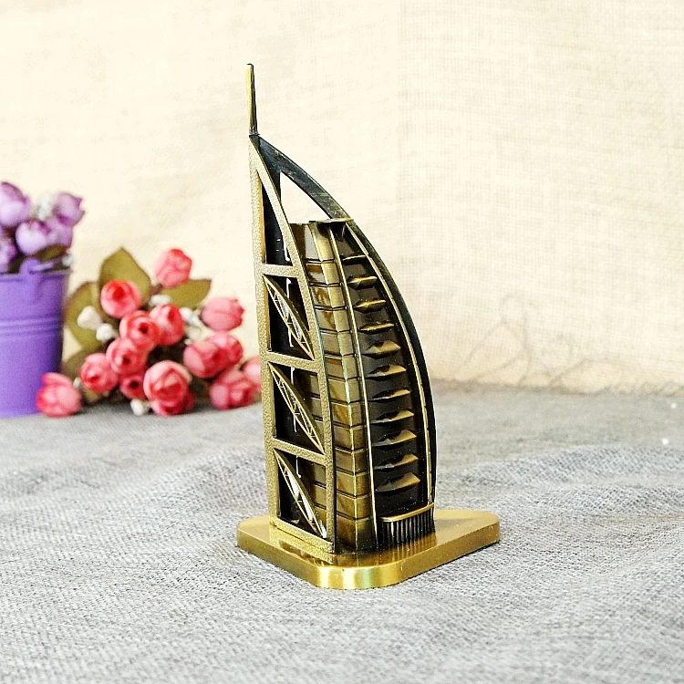 Creative Mini Crafts Figurines and Miniatures, Retro Iron Decoration, Dubai, Burj Al Arab Hotel, World Famous, Gift Present, FG8