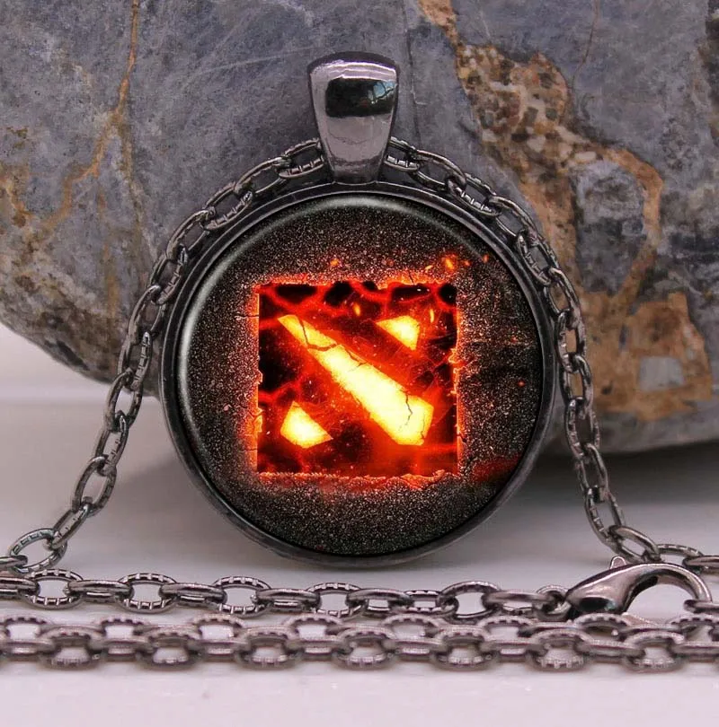 Dota 2 Necklace Pendant New ARRIVED Jewelry Girl Round Gothic Glasses Ancient Pendant Necklace Gift Sweater Chain