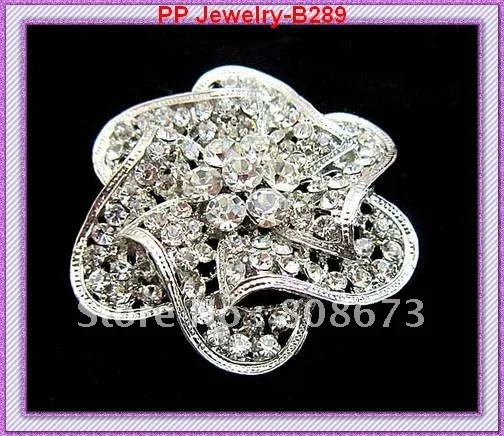 

Cheap Wholesale Silver Alloy Clear Austrian Crystals Beautiful Flower Wedding Women Brooch Cheap Wholesale