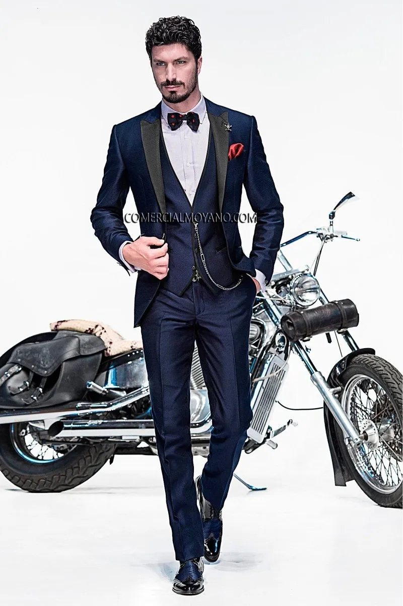 

Slim Fit Groom Tuxedo Navy Blue Groomsmen Peak Lapel Wedding/Dinner Suits Best Man Bridegroom (Jacket+Pants+Tie+Vest)B394