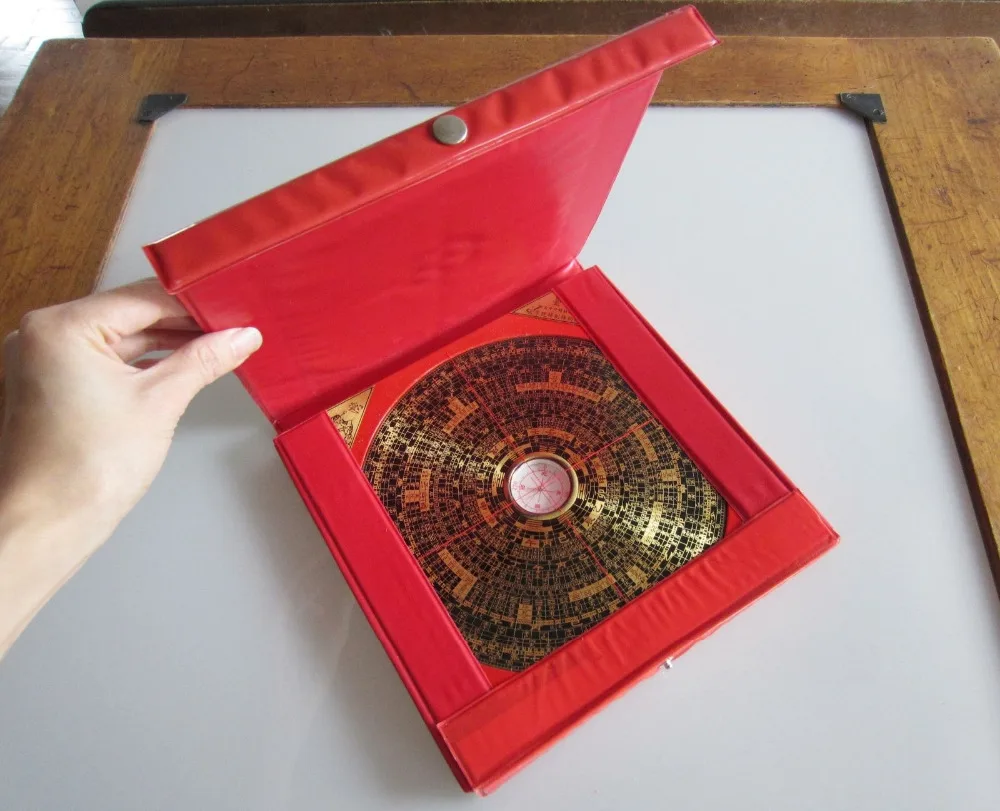 

Chinese FENG SHUI Dragon Metal & Wood MAGNETIC Compass in RED Plastic Case NEW metal handicraft