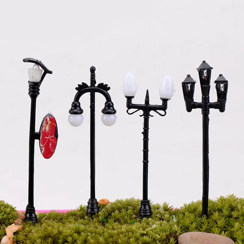 1 Pcs Retro Street Lamp Streetlight Miniature Garden Ornament Figurines Mini Landscape Fairy Garden Resin Craft Decor 10 Styles