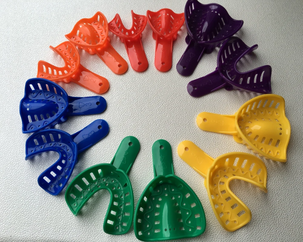 12PCS/Kit Dental Impression Trays Plastic Teeth Holder Trays Tools Autoclavable for Childrens Adults Small Middle Large