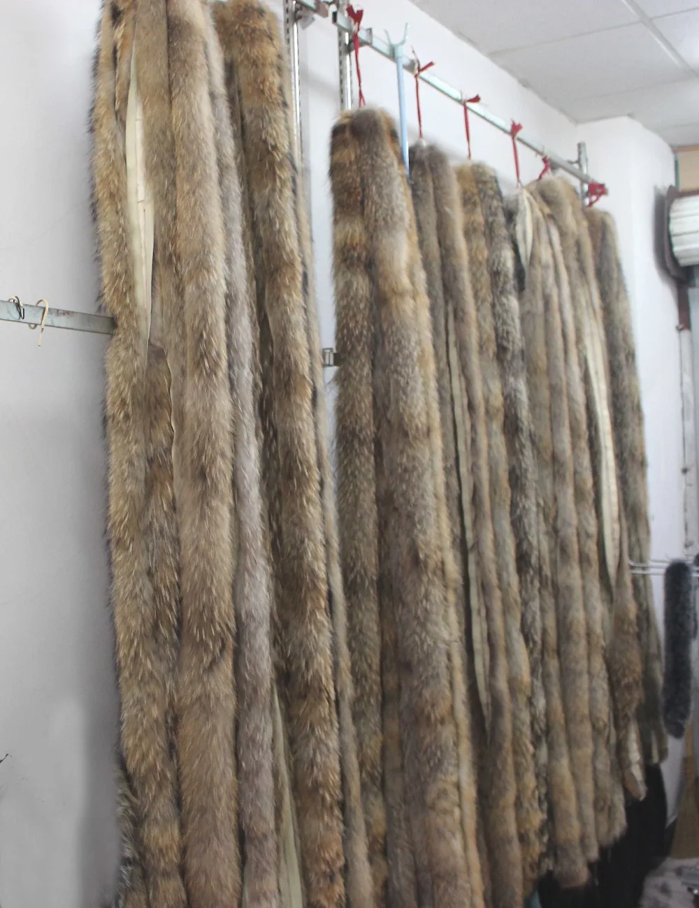 Linhaoshengyue  Raccoon Cap Collar 100cm  or 200cm Long Natural Fur