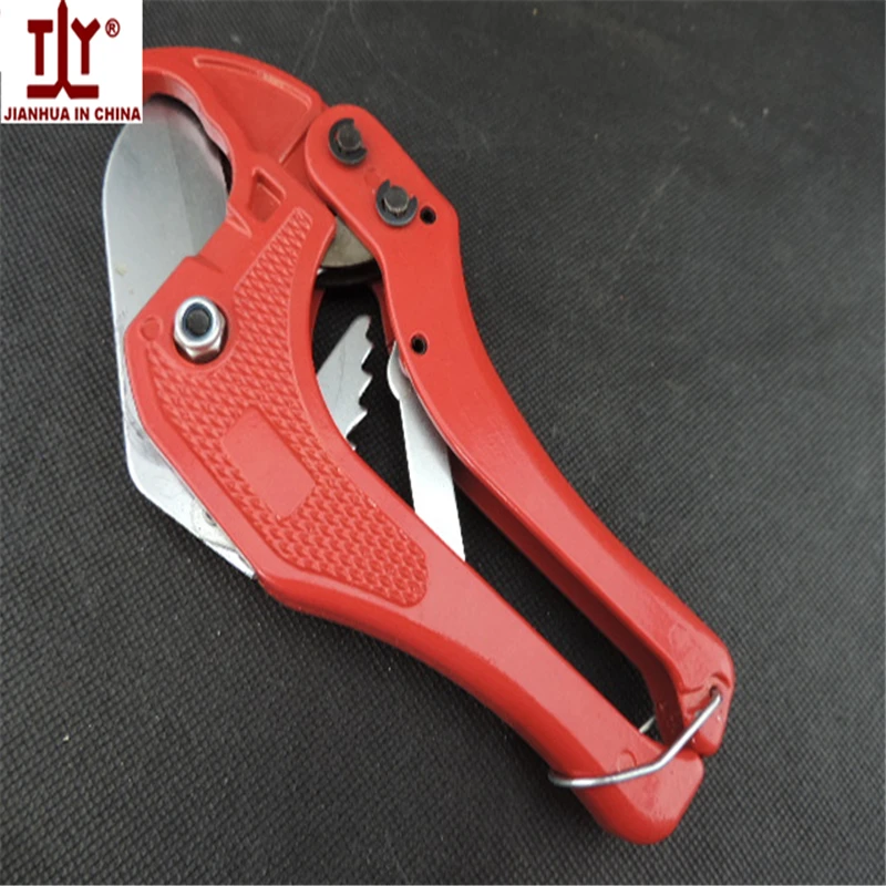 Hand tool Pipe Cutter Handle Cutting Tool Ratcheting PVC Pipe Cutter Plier Plastic Pipe and Tubing Cutter