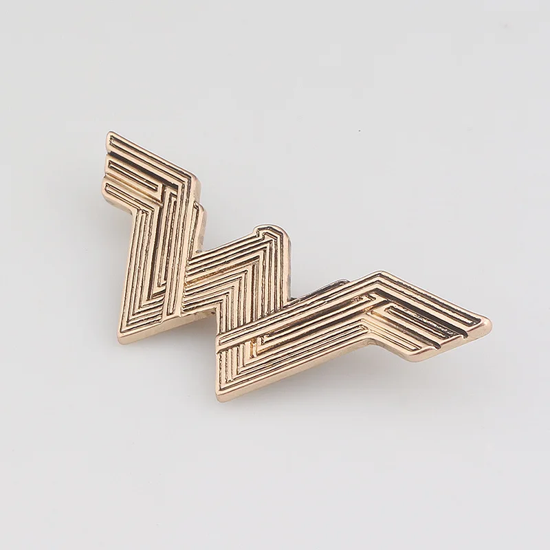 امرأة النجوم تاج أغطية الرأس شعار شارة معدنية ذهبية هالوين تأثيري اكسسوارات خارقة تأثيري بروش عجب