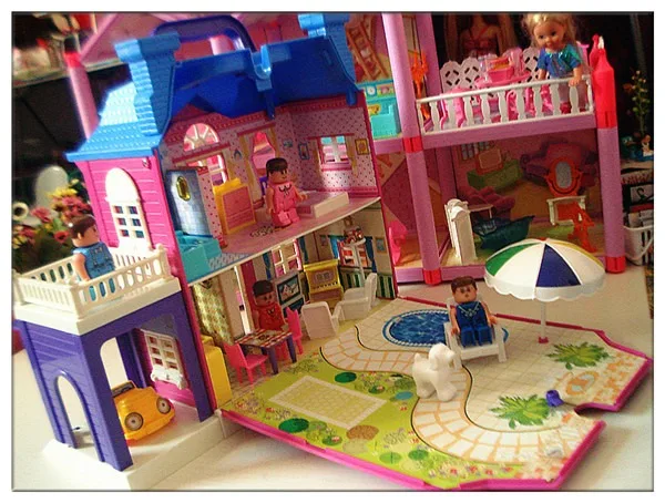 Casa de juegos en miniatura para niñas, casa de muñecas en miniatura, juego de habitación de princesa familiar, Kit de muebles ligeros