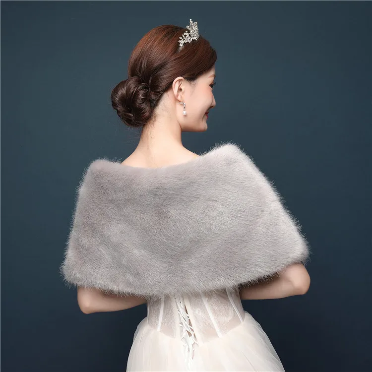 JaneVini New Elegant Gray Faux Fur Bridal Wraps Short Wedding Cloak Capes Stoles Shrug Winter Warm Bolero Christmas Party Coats