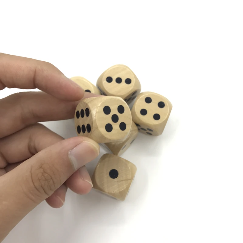 Yernea 5Pcs/Lot High-quality 25mm Woodiness Drinking Dice Solid Wood Puzzle Children Interesting Teaching Dice Set Wholesale