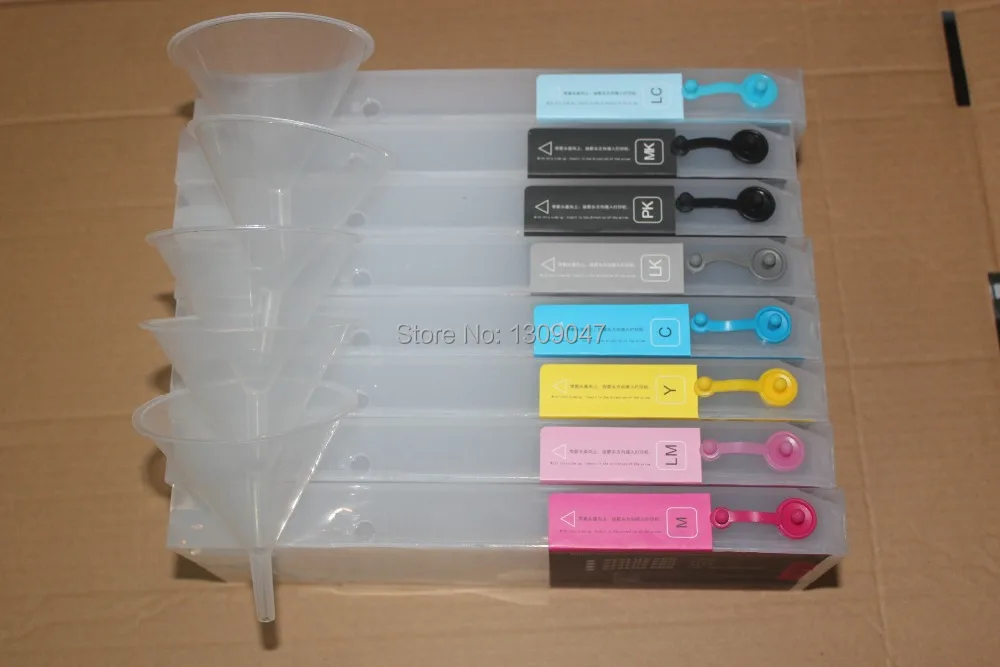 Free shipping 220ml compatible and refillable cartridge with chip for Ep Stylus Pro 4000 printer