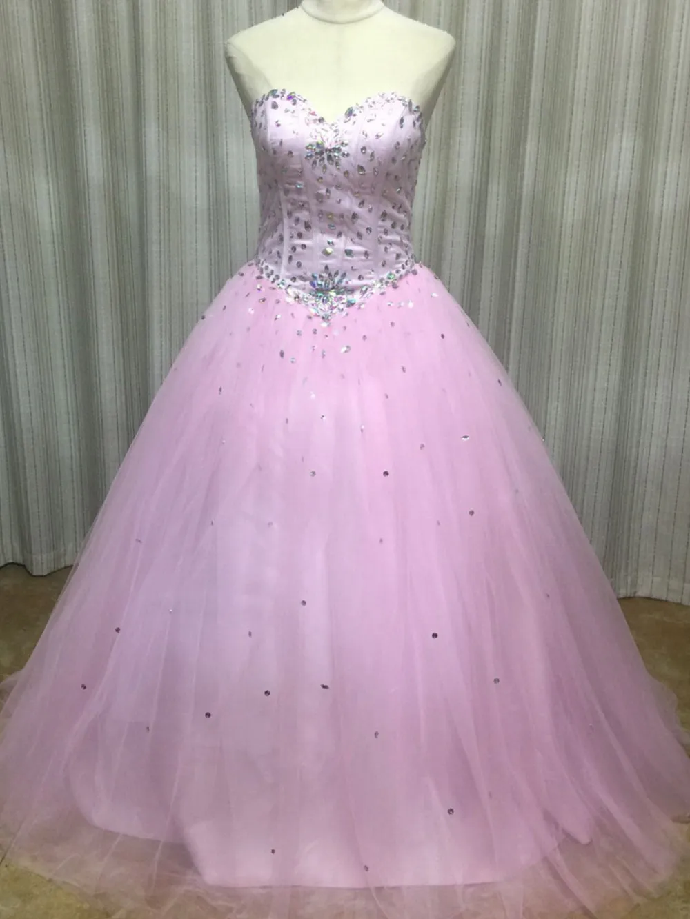 Novo vestido de baile 100% real rosa vestidos quinceanera, contas de tule, vestidos de baile 16 fofos, vestidos de baile debutante, vestidos longos de baile