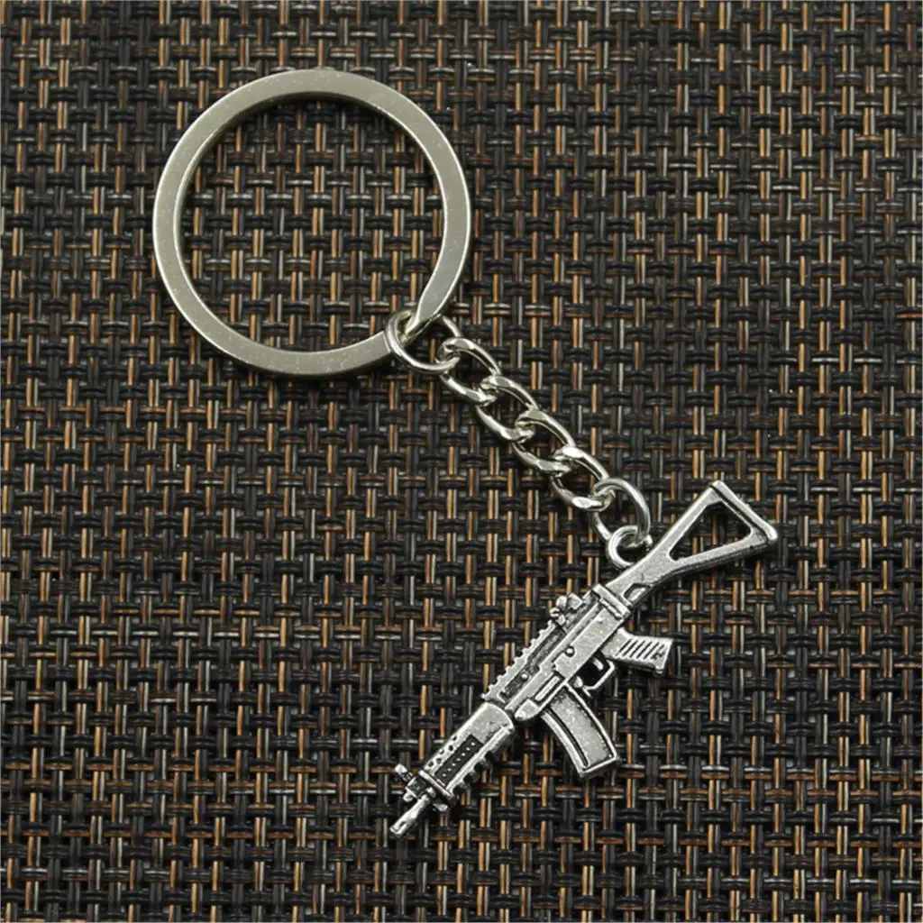 Fashion Machine Gun Assault Rifle 45x13mm Pendant 30mm Key Ring Chain Silver Color Men Car Gift Souvenirs Keychain Dropshipping