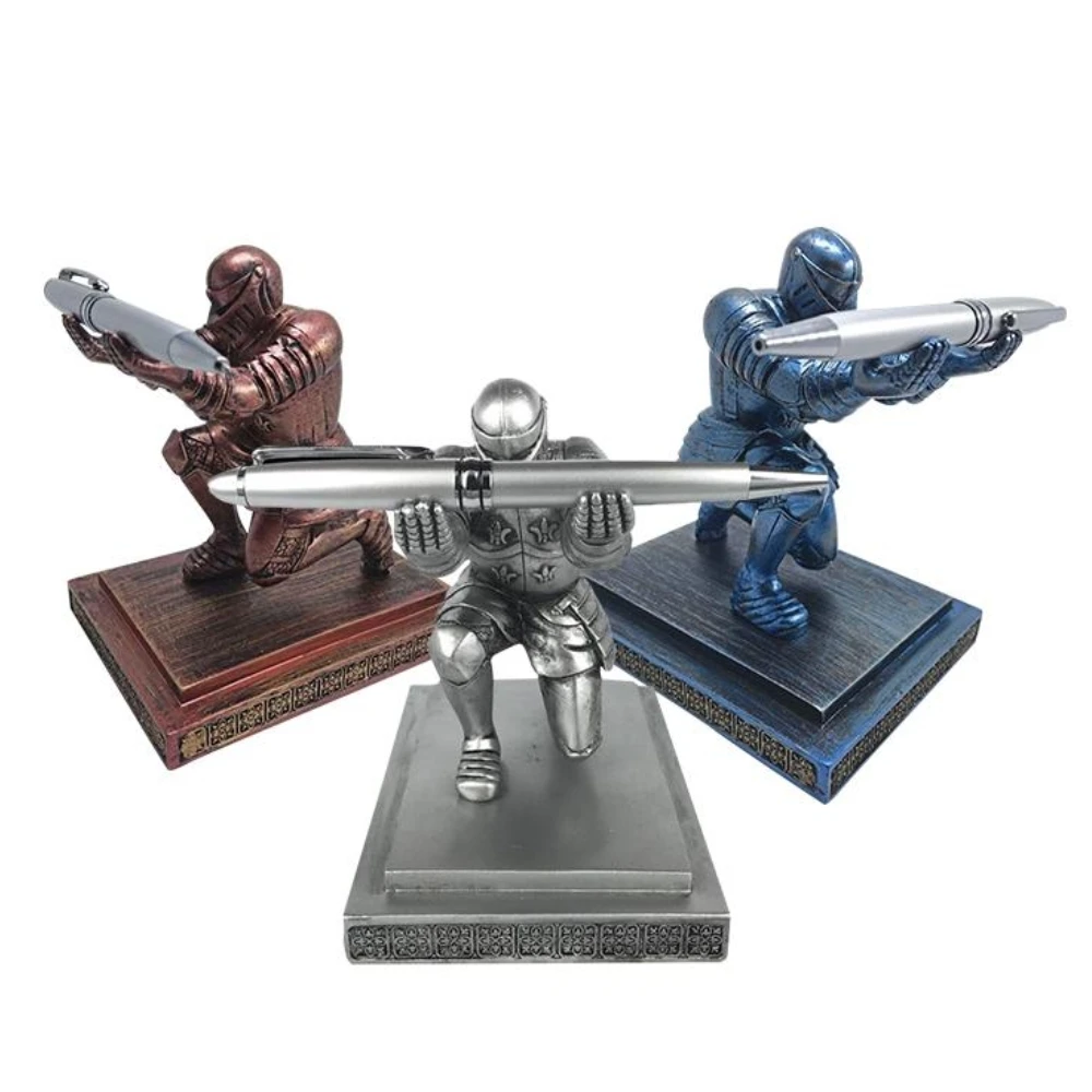 

Creative Home Decoration Desktop Executive Knight Pen Holder Stander with a Pen