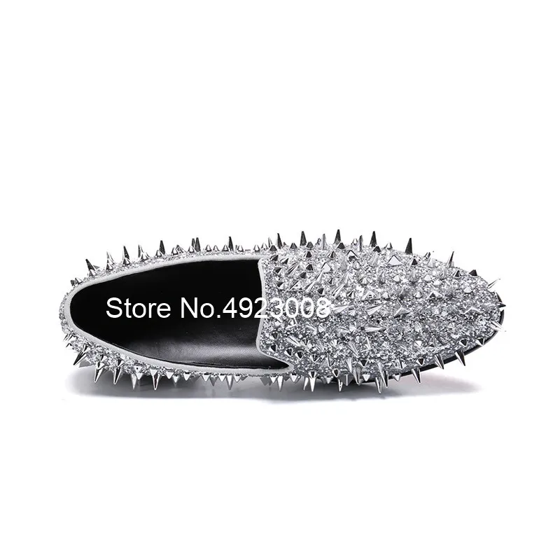 Bling Bling Silver Blue Spike Shoes Men Rivets Silp On Party Shoes Leather Wide Shoes Fashion Designer New Mens Large Size Shoes