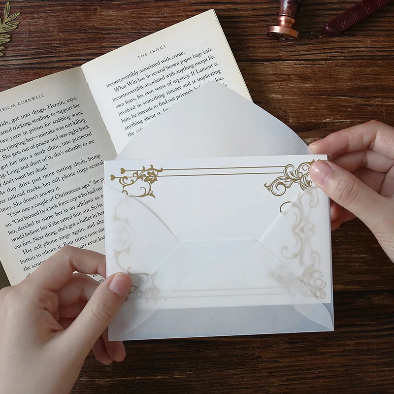 5 pcs/lot New Creative Invisible light Postcards Hidden Text Love Confession Gift Greeting Card Assorted Birthday Card Message