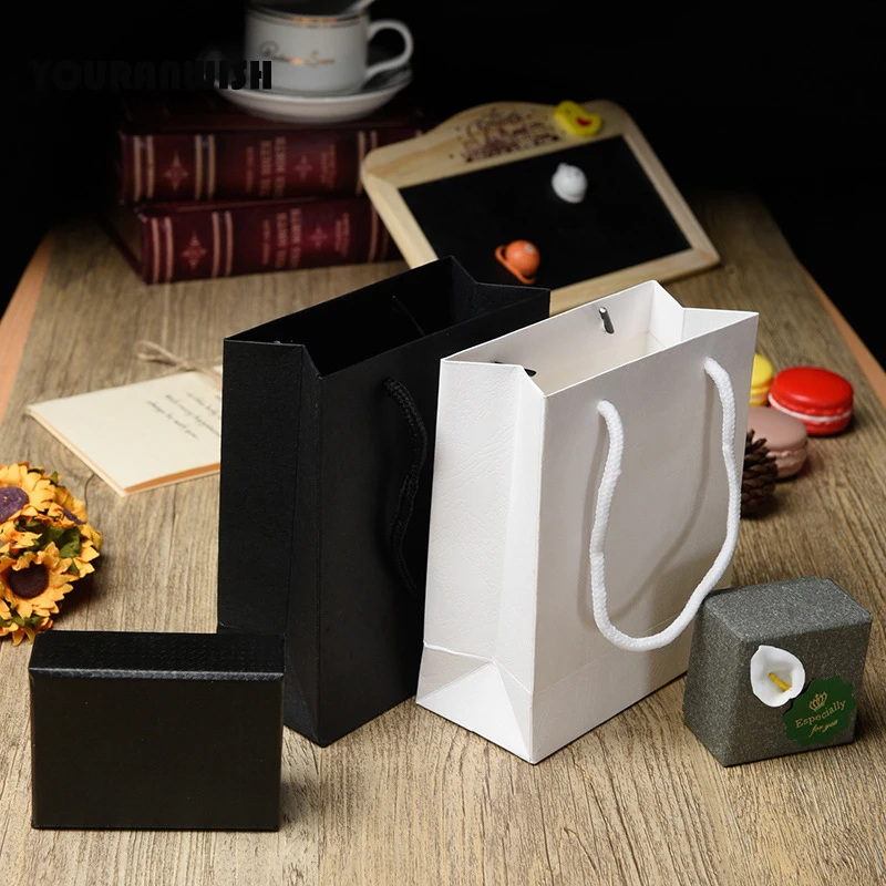 10/20pcs/lot White Black Highest Simple Paper Gift Bag Kraft Paper Candy Box With Handle Wedding Birthday Party Gift Package