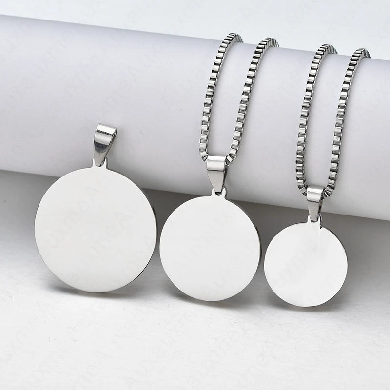 Auxauxme Engrave Photo Round Pendant Necklace For Women Men Customized Words Tag Medal Necklace With Link Chain Christmas Gifts