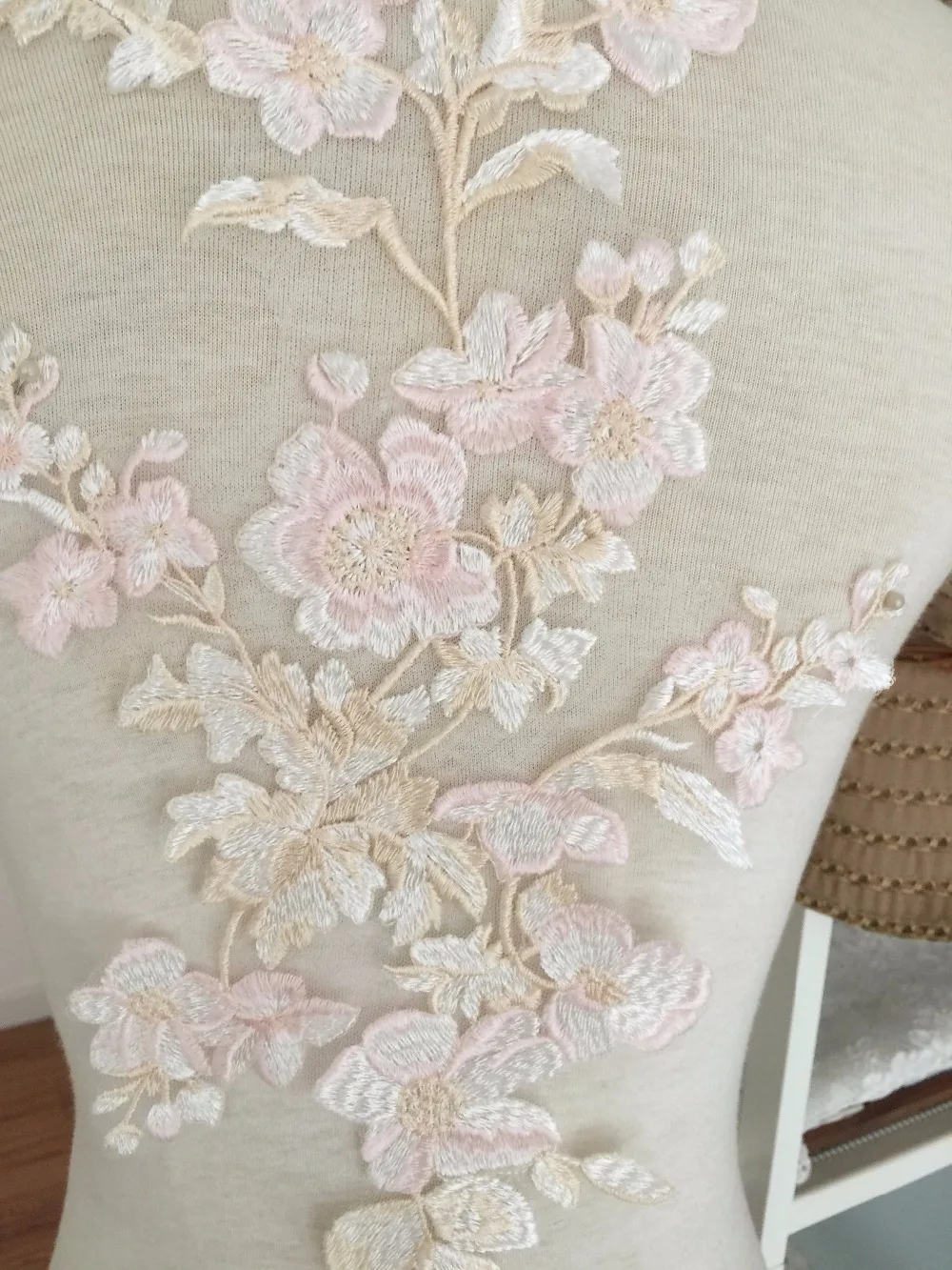 10 pairs Pastel Beautiful Fine Embroidery Wedding Gown Prom Dress Lace Applique , Flower Venice Fabric Applique for Garters