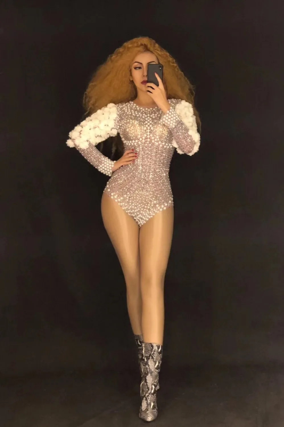 Neuer Damen-Body mit glitzernden Strasssteinen und Perlen, weiße Blumen, Geburtstag, Feiern, Bühne, Sängerin, Tanz, DJ, DS, Show, Nachtclub-Trikot