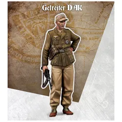 1:35 Resin kit  standing German soldier