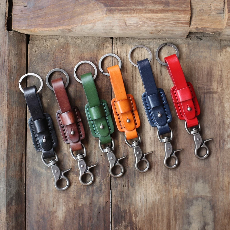 New Fashion Men Keychain Genuine Leather Luxury Handmade Vintage Metal Car Key Ring Multifunctional Tool Women Retro Key Chain