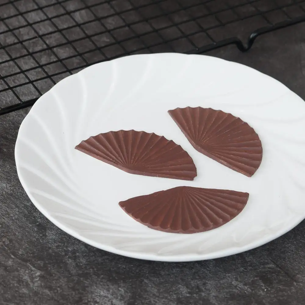 Fan Shape Silicone Mold Cake Decorating Tools Wavy Fan Shape Chocolate Transfer Sheet Baking Stencil Chablon