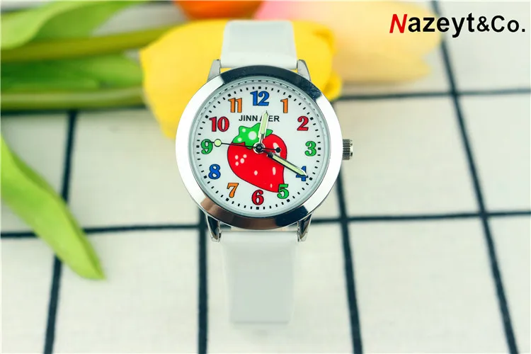 2019 nieuwe mode meisjes leuke cartoon aardbei dial lederen horloge hoge qulity kinderen kids lichtgevende handen gift klok