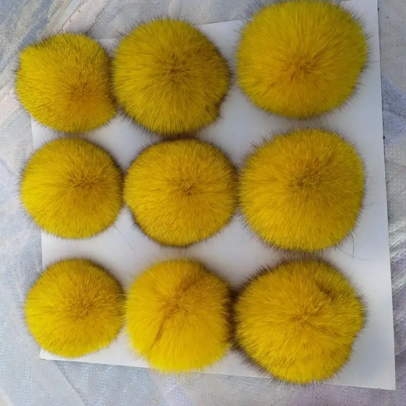 Pompones de piel de zorro de 9CM para llaveros, bolas de pelo Real para bolsos, sombreros y bufandas, venta al por mayor, 9 unidades por lote