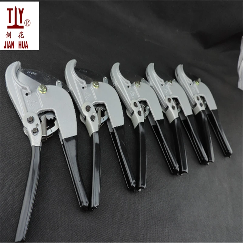 

Free Shipping Automatic 3-42mm 1-5/8" PVC Pipe Cutters Plastic Pipe Cutting Knife PPR Tube Cutter Hand Tools PEX Pipe Scissors