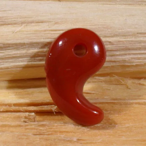 30mm Red agate   Shinto Magatama Amulet Pendant