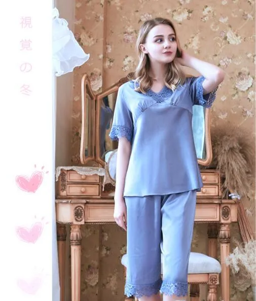 

Lady's Sleepwear Summer Homewear Simple Ice Thin Silk Satin Nightwear Female 2 Pcs Short Sleeves and Short Pants Pajamas J100