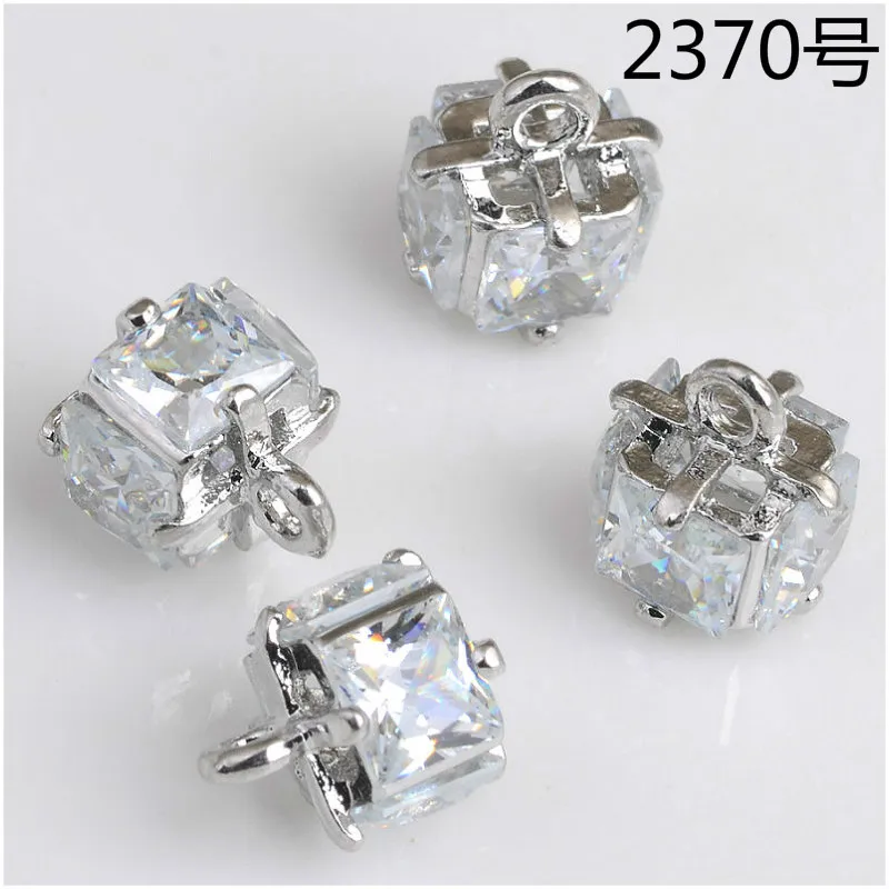 50PCS 10*9mm New Metal Silver Color Crystal Gift Box Shape Charms Pendants for Jewelry Making DIY Handmade Craft Accessories