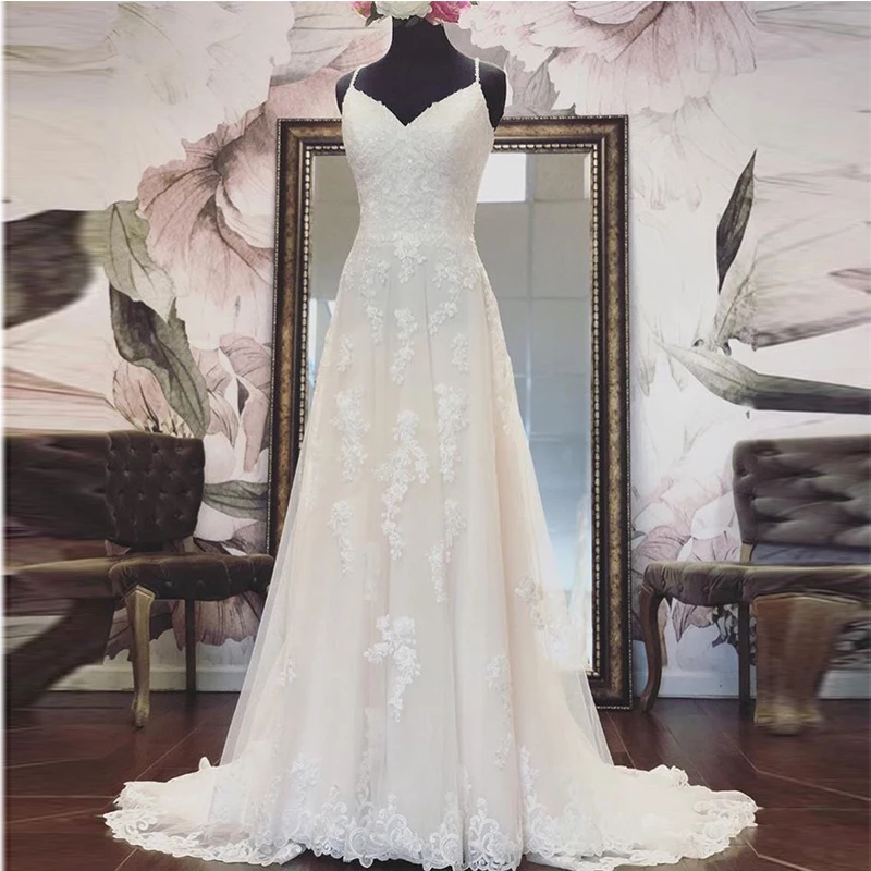 Elegant V-neck Wedding Dresses Sweep Train A-line Spaghetti Straps Vestido De Noiva Vintage Appliques Beading Bridal Gowns 2019