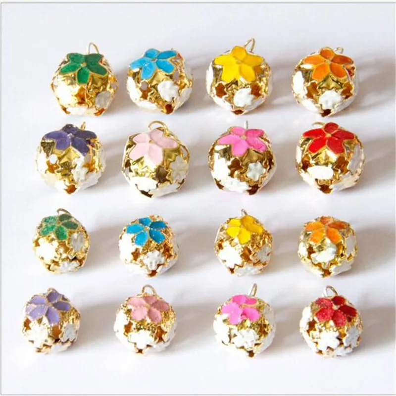 20PCS Christmas Hollow Bell Color Pet Bell Christmas Jewelry Accessories Bell Cloisonne Flower Bells new year ornaments