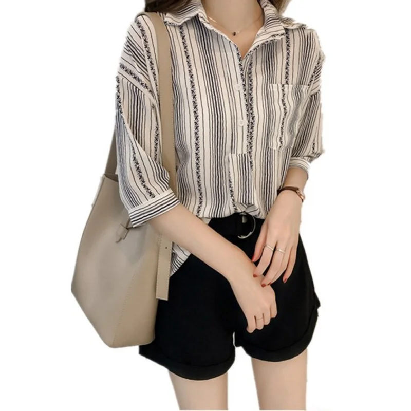 Women Plus Size Pullover Loose Blouse Striped Lapel Collar Seven Point Sleeve Solid Single Buckle Autumn Loose Casual Shirt